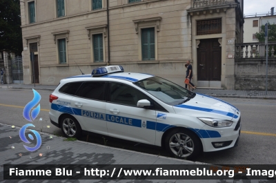 Ford Focus
Polizia locale Udine
Automezzo N°23
Allestimento Ciabilli
Parole chiave: Ford_Focus