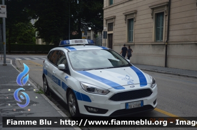 Ford Focus
Polizia locale Udine
Automezzo N°23
Allestimento Ciabilli
Parole chiave: Ford_Focus