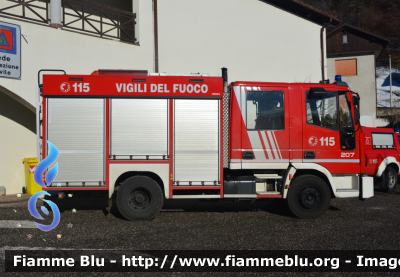 Iveco CityEuroFire 100E21 I serie
Vigili del Fuoco
Comando Provinciale di Udine
Distaccamento Volontario di Cercivento
AutoPompaSerbatoio allestimento Iveco-Magirus
Ricondizionata Fortini
VF 20760
Parole chiave: Iveco CityEuroFire_100E21_Iserie VF20760