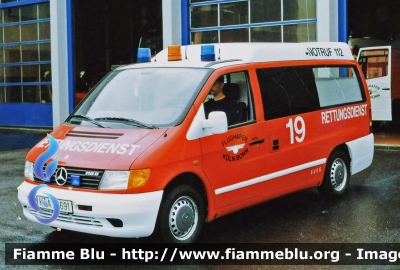 Mercedes-Benz Vito I serie
Bundesrepublik Deutschland - Germany - Germania
Werkfeuerwehr Koln Bonn Airport
