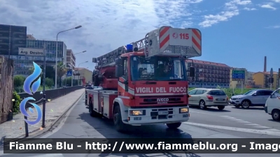 Iveco EuroFire 150E27 I serie
Vigili del Fuoco
Comando Provinciale di Imperia
Allestimento Iveco-Magirus
VF 20968
Parole chiave: Iveco EuroFire_150E27_Iserie VF20968