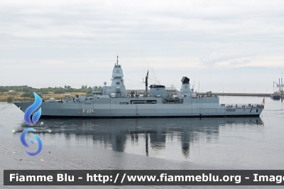 Fregata classe Hessen
Bundesrepublik Deutschland - Germania
Bundesmarine - Marina Militare Tedesca
FGS Hessen (F221)
