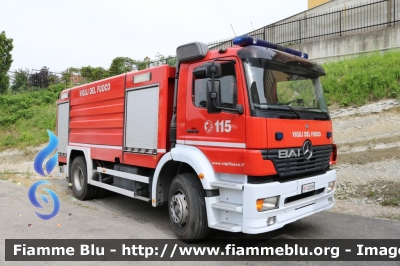 Mercedes-Benz Atego I serie 
Vigili del Fuoco
Comando Provinciale di Asti
Distaccamento Volontari di Canelli (AT)
Autobotte Allestimento BAI
VF 22058
Parole chiave: Mercedes-Benz Atego_Iserie VF22058