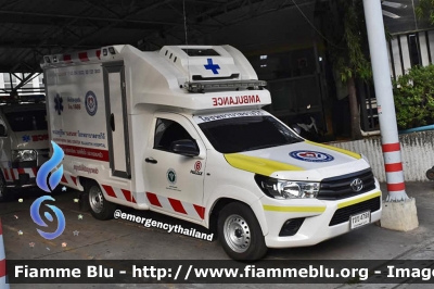 Toyota Hilux Revo
ราชอาณาจักรไทย - Thailand - Tailandia
Narenthorn EMS by Rajvithi hospital
