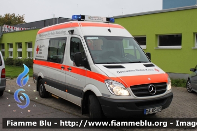 Mercedes-Benz Sprinter III serie
Bundesrepublik Deutschland - Germania
Deutsches Rotes Kreuz
Parole chiave: Ambulance Ambulanza