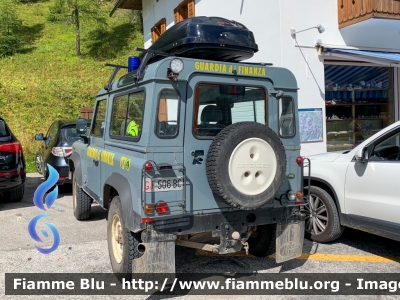 Land Rover Defender 90
Guardia di Finanza
Soccorso Alpino
GdiF 506 BC
Parole chiave: Land-Rover Defender_90 GdiF506BC