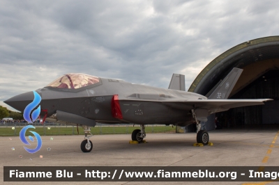 Lockheed Martin F-35A Lightning II
Aeronautica Militare Italiana
32° Stormo
32-11 
Parole chiave: Lockheed-Martin F-35A_Lightning_II 32-11