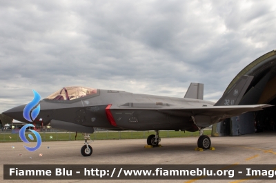 Lockheed Martin F-35A Lightning II
Aeronautica Militare Italiana
32° Stormo
32-11 
Parole chiave: Lockheed-Martin F-35A_Lightning_II 32-11