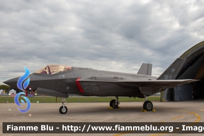 Lockheed Martin F-35A Lightning II
Aeronautica Militare Italiana
32° Stormo
32-11 
Parole chiave: Lockheed-Martin F-35A_Lightning_II 32-11