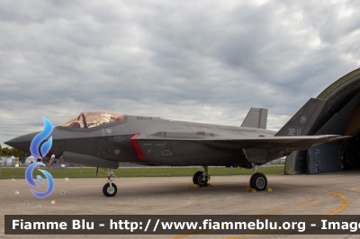 Lockheed Martin F-35A Lightning II
Aeronautica Militare Italiana
32° Stormo
32-11 
Parole chiave: Lockheed-Martin F-35A_Lightning_II 32-11