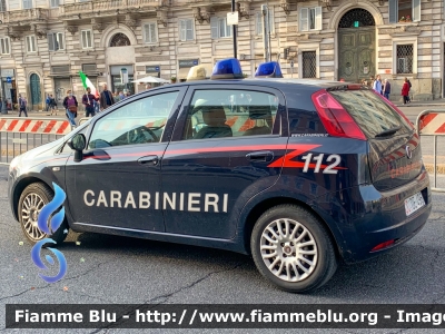 Fiat Grande Punto
Carabinieri
CC DE 496
Parole chiave: Fiat Grande_Punto CCDE496