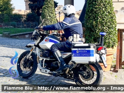 Moto Guzzi V85 TT
Polizia Roma Capitale
Parole chiave: Moto-Guzzi V85_TT