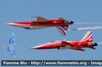 Northrop F-5E Tiger II
Schweiz - Suisse - Svizra - Svizzera
Aviazione Militare
Patrouille Suisse
Parole chiave: Northrop F-5E_Tiger_II