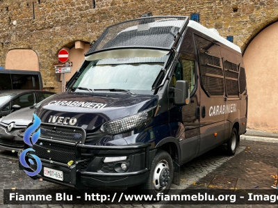 Iveco Daily VI serie
Carabinieri
VIII Reggimento "Lazio"
Allestimento Sperotto
CC DT 694
Parole chiave: Iveco Daily_VIserie CCDT694