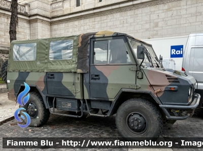 Iveco VM90
Esercito Italiano
EI CZ 694
Parole chiave: Iveco VM90 EICZ694