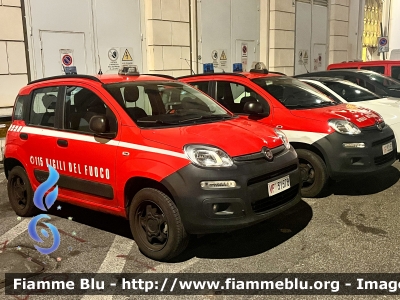 Fiat Nuova Panda 4x4 II serie
Vigili del Fuoco
Comando provinciale di Roma
Allestimento Elevox 
VF 31578
Parole chiave: Fiat Nuova_Panda_4x4_IIserie VF31578