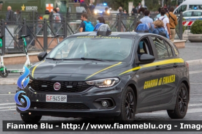 Fiat Nuova Tipo
Guardia di Finanza
Allestimento NCT Nuova Carrozzeria Torinese
Decorazione Grafica Artlantis
GdiF 945 BP
Parole chiave: Fiat Nuova_Tipo GdiF945BP