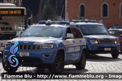 Jeep Grand Cherokee
Polizia di Stato
Reparto Prevenzione Crimine
Unità Operativa di Primo Intervento
POLIZIA M2862
Parole chiave: Jeep Grand_Cherokee POLIZIAM2862