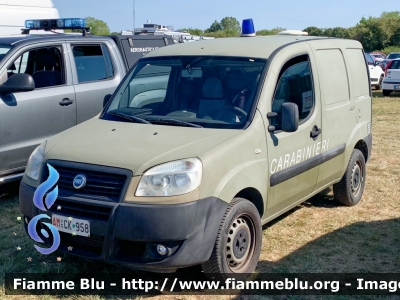 Fiat Doblò II serie
Carabinieri
Polizia Militare presso l'Aereonautica Militare Italiana
Comando Aeroporto di Aviano
Nucleo Cinofili
AM CK 958
Parole chiave: Fiat Doblò_IIserie AMCK958