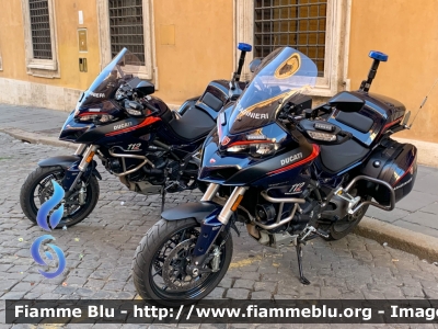 Ducati Multistrada 1260
Carabinieri
Nucleo Radiomobile
Allestimento Focaccia
CC A7045
CC A7046
Parole chiave: Ducati Multistrada_1260 CCA7045 CCA7046