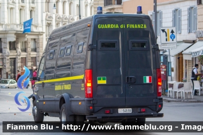 Iveco Daily III serie
Guardia di Finanza
Automezzo Blindato per Ordine Pubblico
Allestimento Repetti 
Decorazione Grafica Artlantis
GdiF 546 BA
Parole chiave: Iveco Daily_IIIserie GdiF546BA