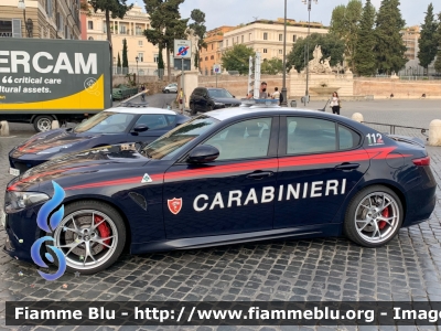 Alfa Romeo Nuova Giulia Quadrifoglio
Carabinieri 
Nucleo Radiomobile di Roma
Allestimento FCA
CC DK 554
Parole chiave: Alfa-Romeo Nuova_Giulia_Quadrifoglio CCDK554