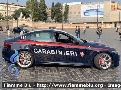 Alfa Romeo Nuova Giulia Quadrifoglio
Carabinieri 
Nucleo Radiomobile di Roma
Allestimento FCA
CC DK 554
Parole chiave: Alfa-Romeo Nuova_Giulia_Quadrifoglio CCDK554