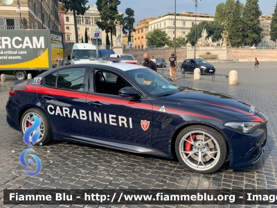 Alfa Romeo Nuova Giulia Quadrifoglio
Carabinieri 
Nucleo Radiomobile di Roma
Allestimento FCA
CC DK 554
Parole chiave: Alfa-Romeo Nuova_Giulia_Quadrifoglio CCDK554