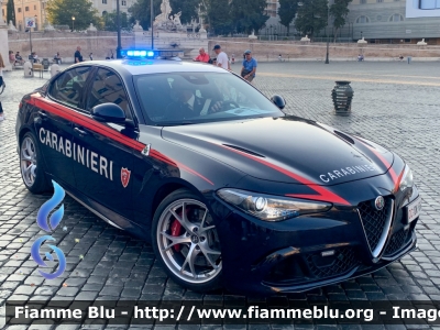 Alfa Romeo Nuova Giulia Quadrifoglio
Carabinieri 
Nucleo Radiomobile di Roma
Allestimento FCA
CC DK 554
Parole chiave: Alfa-Romeo Nuova_Giulia_Quadrifoglio CCDK554