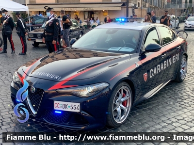 Alfa Romeo Nuova Giulia Quadrifoglio
Carabinieri 
Nucleo Radiomobile di Roma
Allestimento FCA
CC DK 554
Parole chiave: Alfa-Romeo Nuova_Giulia_Quadrifoglio CCDK554