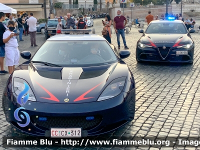 Alfa Romeo Nuova Giulia Quadrifoglio
Carabinieri 
Nucleo Radiomobile di Roma
Allestimento FCA
CC DK 554
Parole chiave: Alfa-Romeo Nuova_Giulia_Quadrifoglio CCDK554