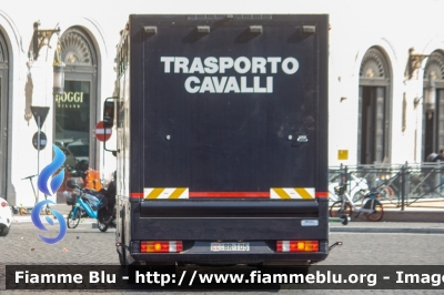 Mercedes-Benz Actros 1835 I serie
Carabinieri
Reggimento Corazzieri
Trasporto cavalli
Allestimento Valli
CC BR 105
Parole chiave: Mercedes-Benz Actros_1835_Iserie CCBR105