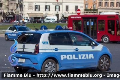 Volkswagen e-up!
Polizia di Stato
Lotto di 4 esemplari in dotazione alla Questura di Roma
Allestimento NCT Nuova Carrozzeria Torinese
Decorazione Grafica Artlantis
POLIZIA E8317
Parole chiave: Volkswagen e-up! POLIZIAE8317