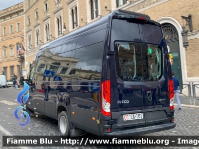 Iveco Daily VI serie restyle
Carabinieri
Reggimento Corazzieri
CC EA 101
Parole chiave: Iveco Daily_VIserie_restyle CCEA101