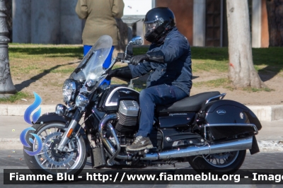 Moto Guzzi California Touring 1400
Carabinieri
Reggimento Corazzieri
CC A4893
Parole chiave:  Moto -Guzzi California_Touring_1400 CCA4893