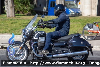 Moto Guzzi California Touring 1400
Carabinieri
Reggimento Corazzieri
CC A4893
Parole chiave:  Moto -Guzzi California_Touring_1400 CCA4893