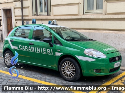 Fiat Grande Punto
Carabinieri
Comando Carabinieri Unità per la tutela Forestale, Ambientale e Agroalimentare
CC DN 954
Parole chiave: Fiat Grande_Punto Ccdn954