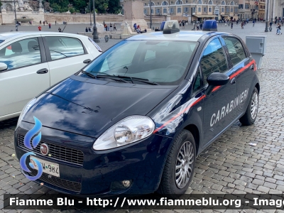 Fiat Grande Punto
Carabinieri
CC CW 984
Parole chiave: Fiat Grande_Punto CCCW984