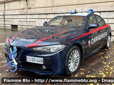 Alfa Romeo Nuova Giulia
Carabinieri
Reparto Carabinieri presso il Quirinale
Allestimento FCA
CC EE 448
Parole chiave: Alfa-Romeo Nuova_Giulia CCEE448