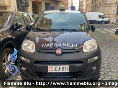 Fiat Nuova Panda 4x4 II serie
Carabinieri
Comando Carabinieri Unità per la tutela Forestale, Ambientale e Agroalimentare
Ex Organizzazione Territoriale
CC DJ 016
Parole chiave: Fiat Nuova_Panda_4x4_IIserie CCDJ016