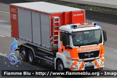 Man?
Bundesrepublik Deutschland - Germany - Germania
Feuerwehr Frankfurt Am Main
