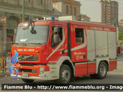 Volvo FL 290 III serie
Vigili Del Fuoco
Comando Provinciale di Torino
AutoPompaSerbatoio Allestimento BAI
VF 26308
Parole chiave: Volvo FL 290 III serie_APS_VF 26308