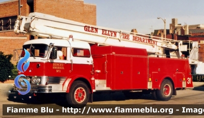 Mack C85
United States of America - Stati Uniti d'America
Glen Ellyn IL Fire Department
