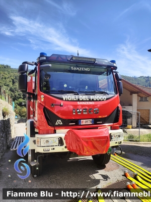 Iveco Eurocargo 150E32 IV serie
Vigili del Fuoco
Unione Distrettuale Merano - Bezirksverband Meran
Corpo Volontario di Monte san Zeno -
Freiwillige Feuerwehr Zenoberg (BZ)
VF 0M7 TN
Parole chiave: Iveco Eurocargo_150E32_IVserie VF0M7TN