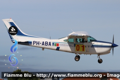 Reims-Cessna FR182
Portugal - Portogallo
Autoridade Nacional de Emergência e Proteção Civil
PH-ABA
