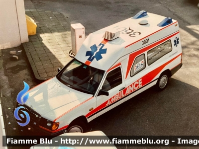 Mercedes-Benz W124
Nederland - Netherlands - Paesi Bassi
Ambulancedienst Eindhoven
Allestita Visser
Parole chiave: Ambulance Ambulanza