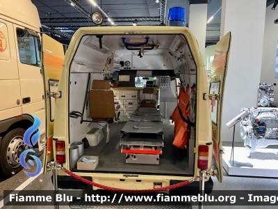 Daf ?
Bundesrepublik Deutschland - Germany - Germania
Deutsches Rotes Kreuz Nordrhein-Westfalen
Parole chiave: Ambulanza Ambulance