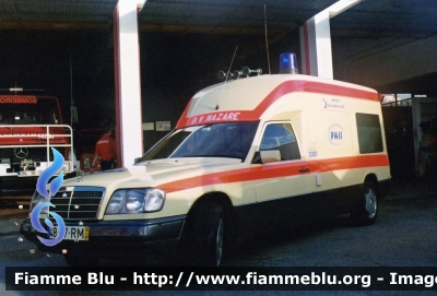 Mercedes-Benz ?
Portugal - Portogallo
Bombeiros Voluntários Nazaré
Parole chiave: Ambulance Ambulanza