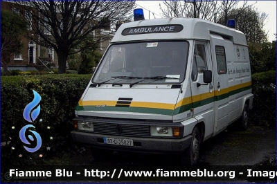 Renault ?
Èire - Ireland - Irlanda
St. John Ambulance
Parole chiave: Ambulance Ambulanza