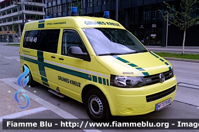 Volkswagen Transporter T6
Österreich - Austria
Grunes Kreuz Rettungsdients
Parole chiave: Ambulance Ambulanza